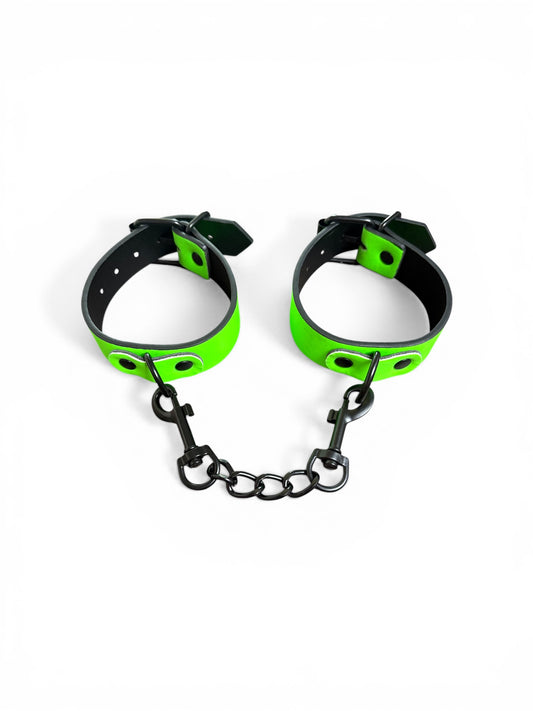 Sex Cuffs | V For Vibes